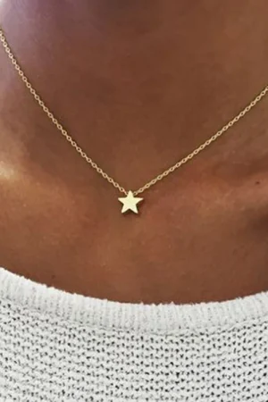Simple Fashion Ladies Short Clavicle Necklace Fashion Thick Gold And Silver Stars Pendant Temperament Necklace Birthday Gift